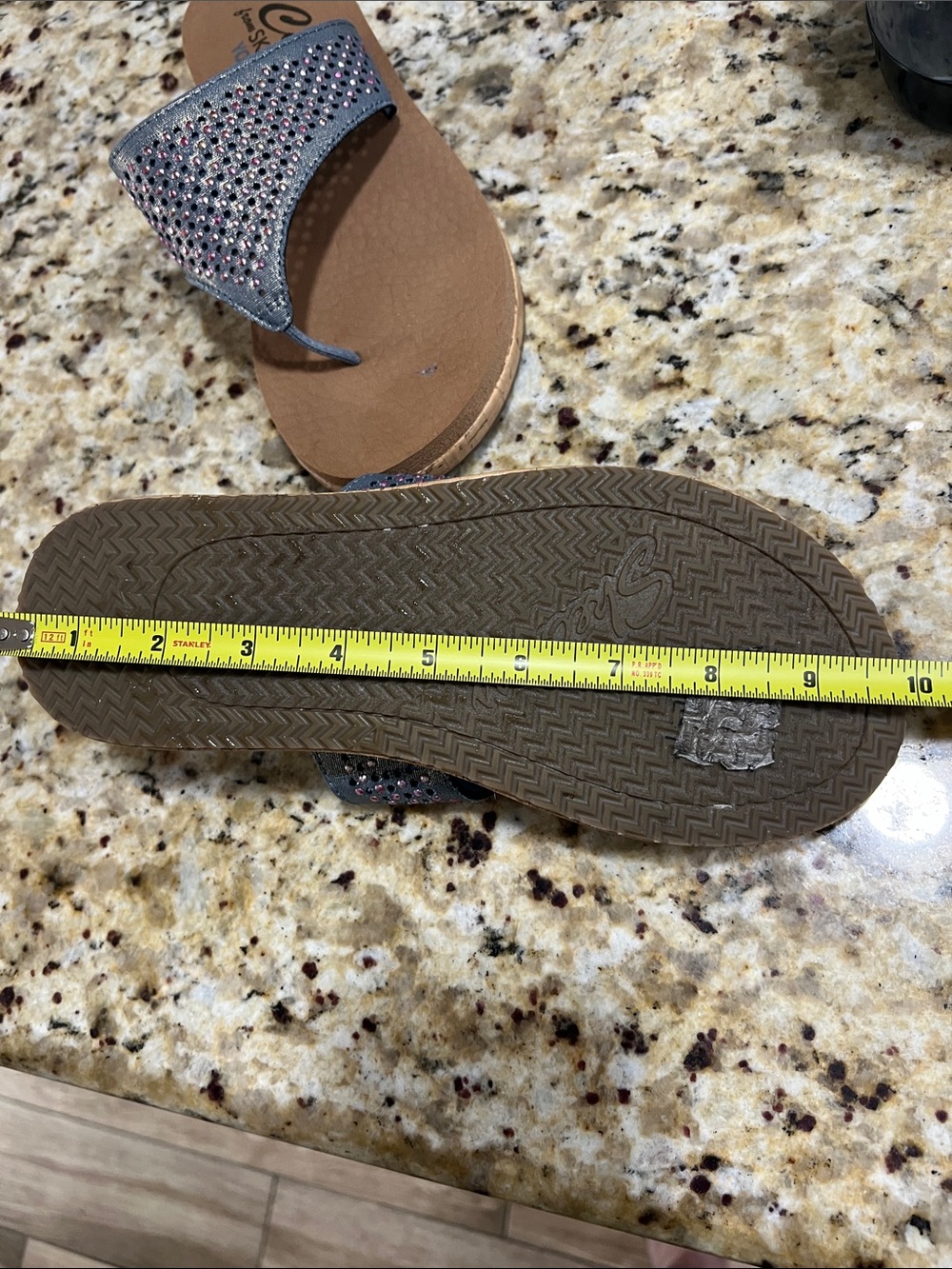 Cali from Skechers Yoga Foam Thong Ssndals Sz 8 - Picture 7 of 7